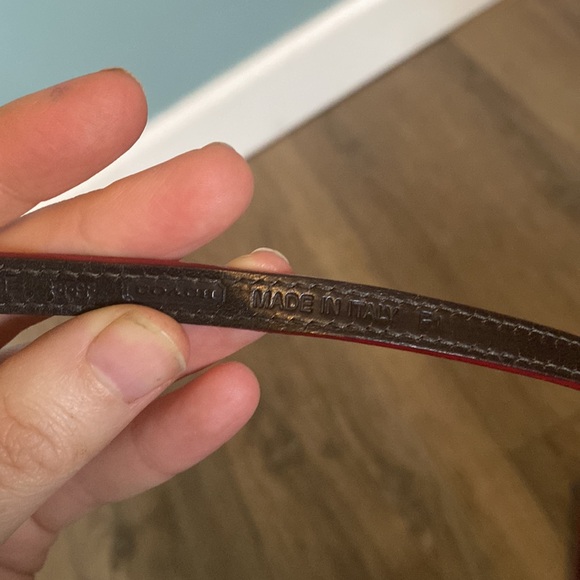 Coach Extra thin red leather XL gold buckle belt with designer tag. Cherry red - Picture 3 of 9